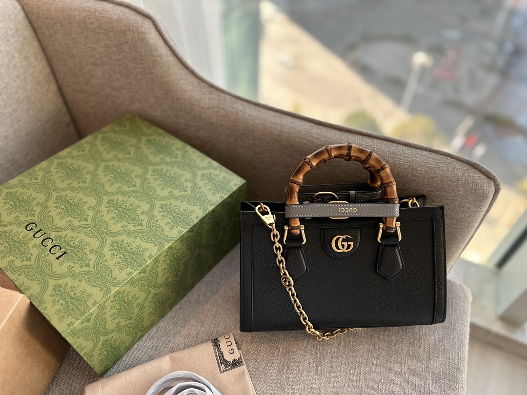 Gucci bamboo handbag black